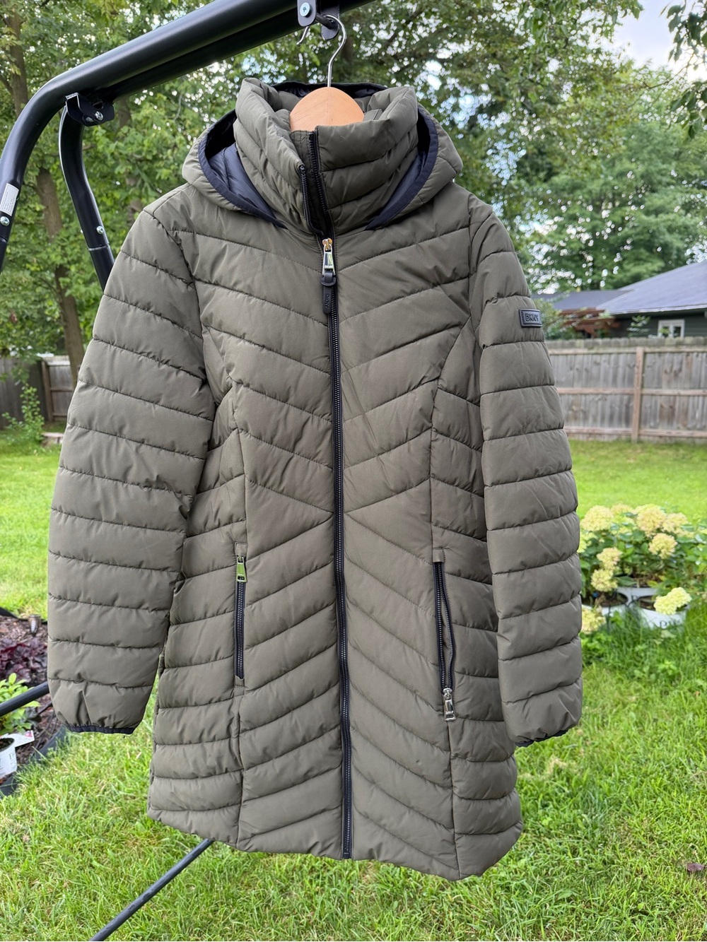DKNY Womens Olive Green Water Resistant Puffer Coat Medium Hooded Chevron Jacket